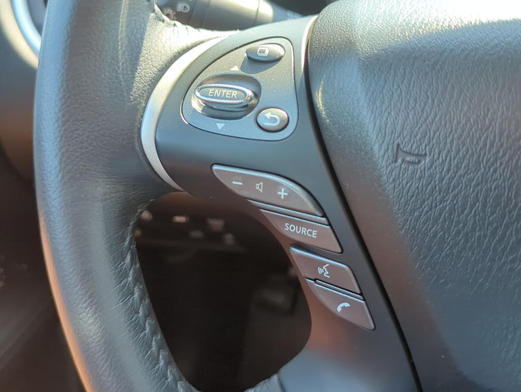 Thumbnail: 2016 Nissan Pathfinder - 30