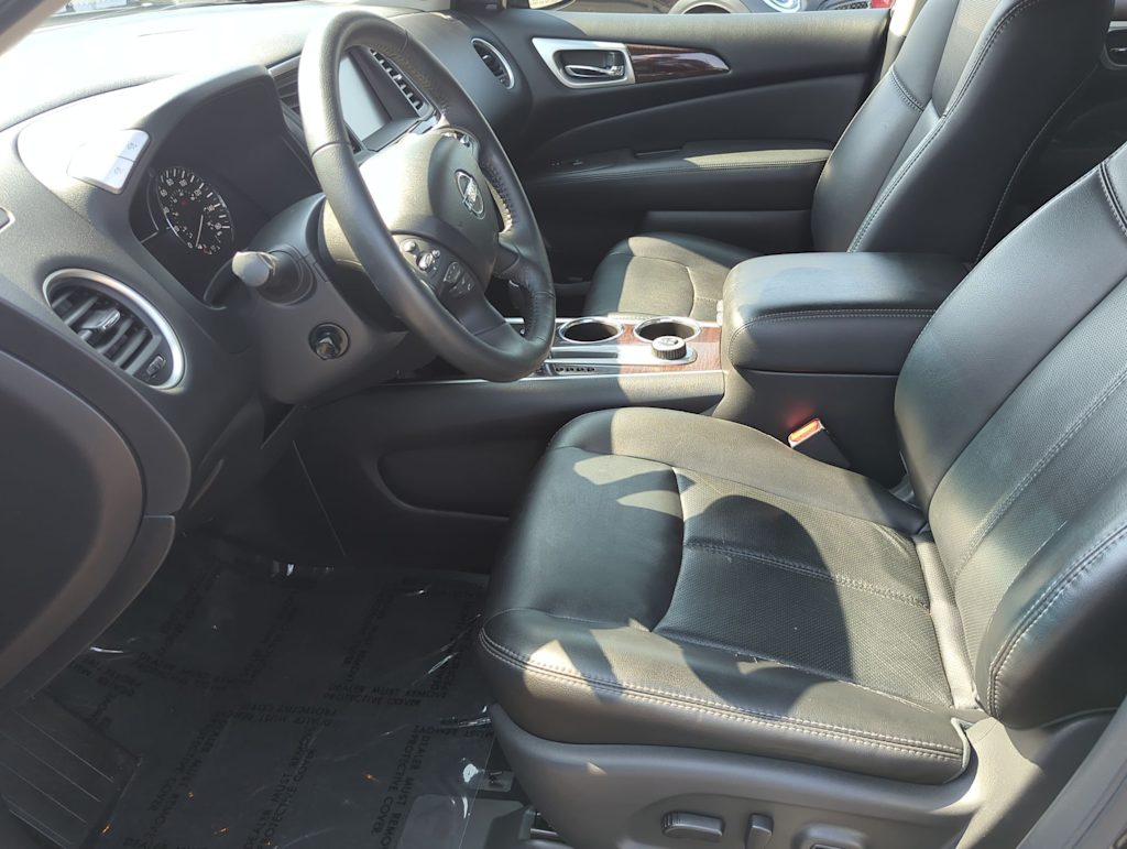 Thumbnail: 2016 Nissan Pathfinder - 11