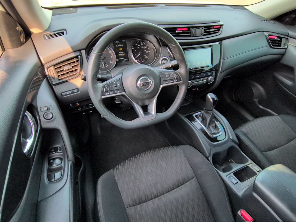 Thumbnail: 2017 Nissan Rogue - 2