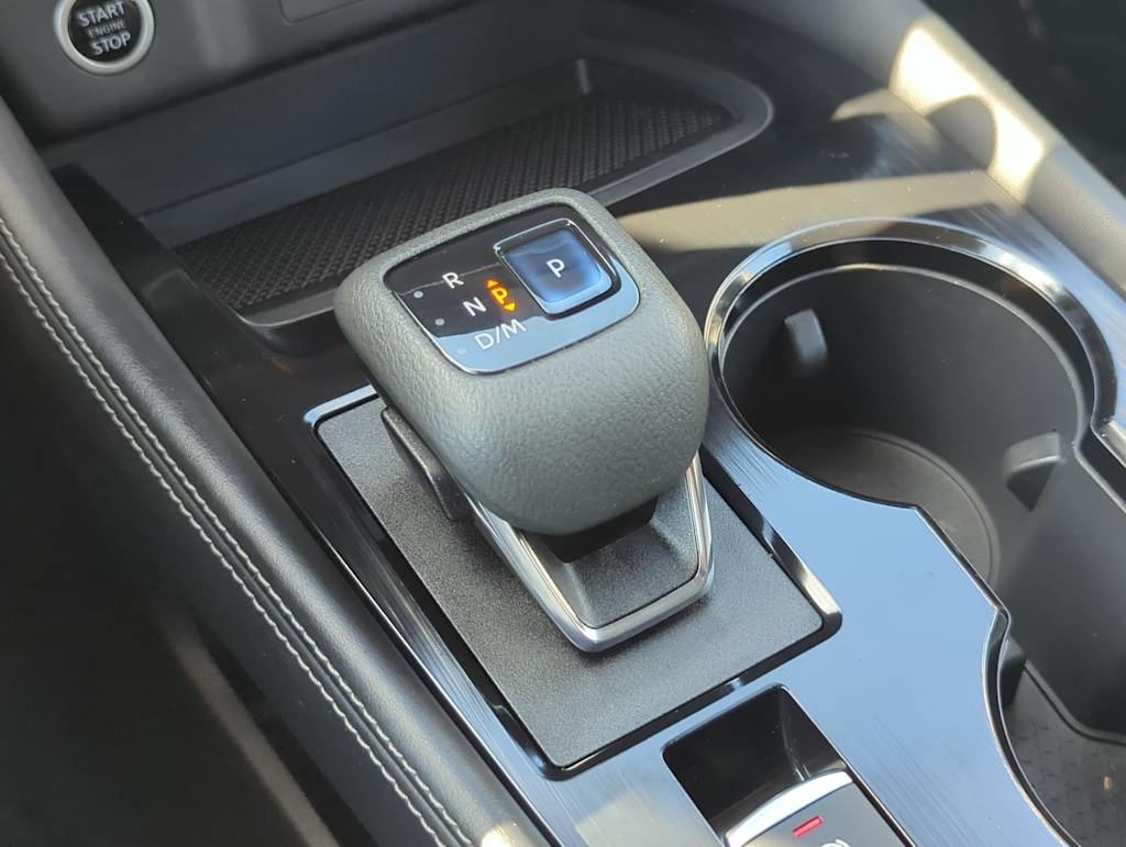 Thumbnail: 2021 Nissan Rogue - 16