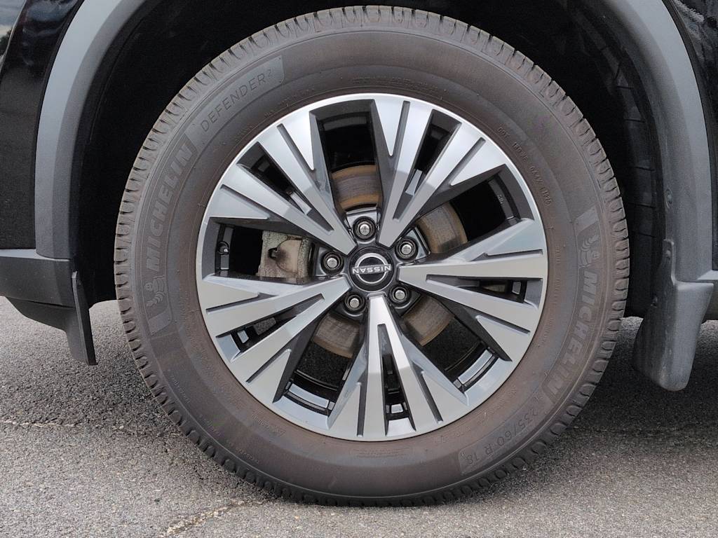 Thumbnail: 2023 Nissan Rogue - 8
