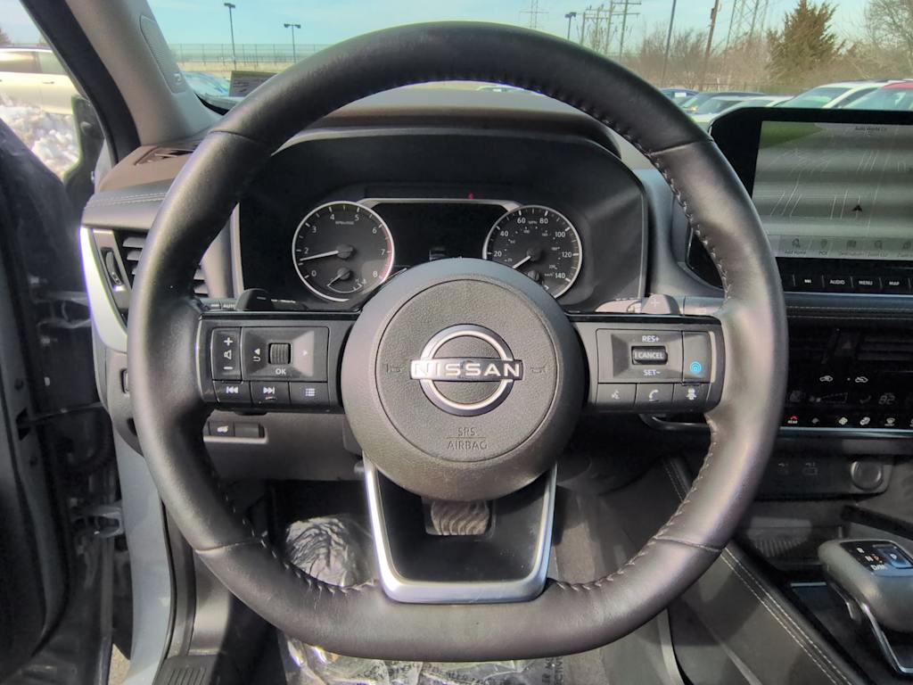 Thumbnail: 2022 Nissan Rogue - 14