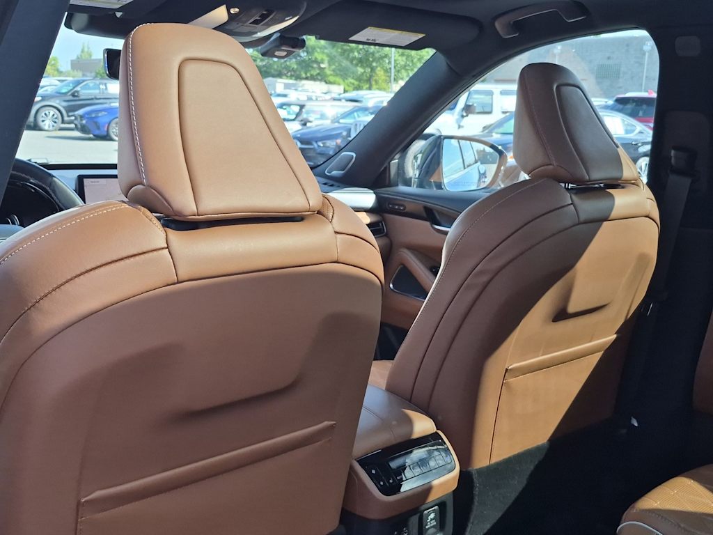 Thumbnail: 2024 INFINITI QX60 - 12