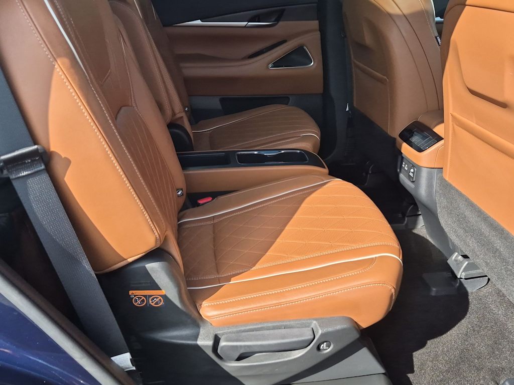 Thumbnail: 2024 INFINITI QX60 - 15