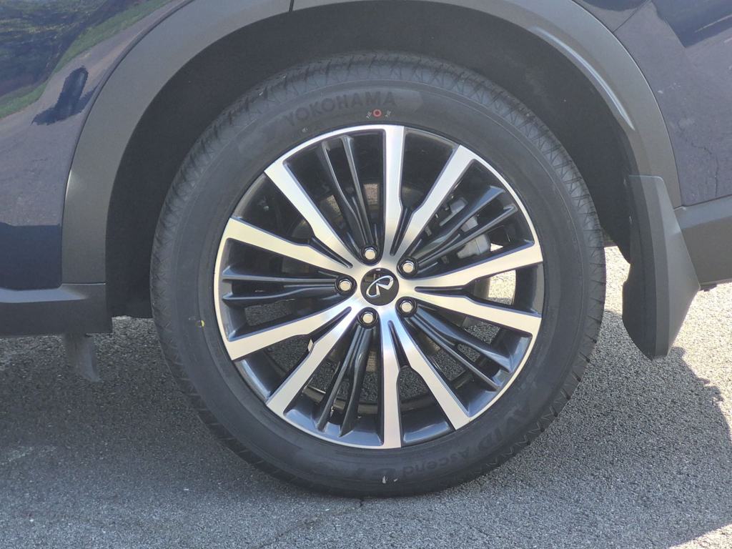 Thumbnail: 2024 INFINITI QX60 - 8