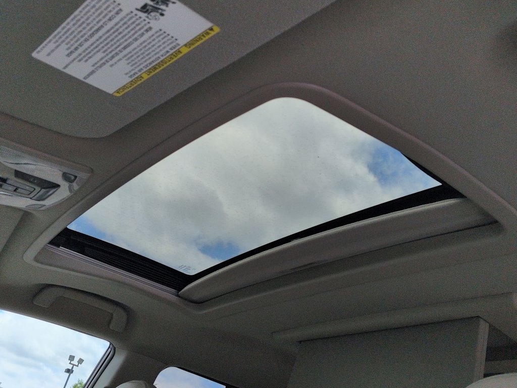 Thumbnail: 2011 Toyota Sienna - 28