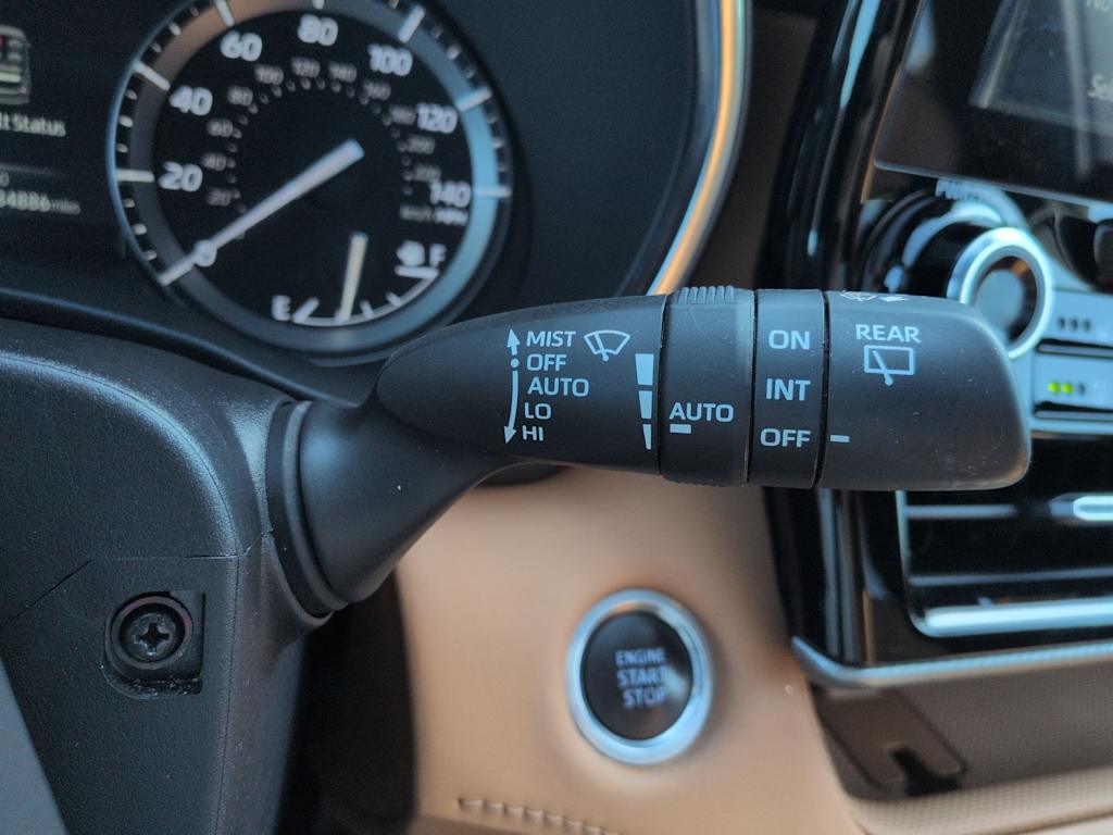 Thumbnail: 2021 Toyota Highlander - 32