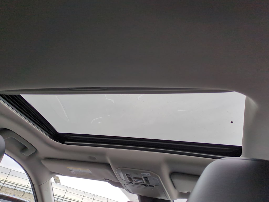 Thumbnail: 2022 Toyota Highlander - 32