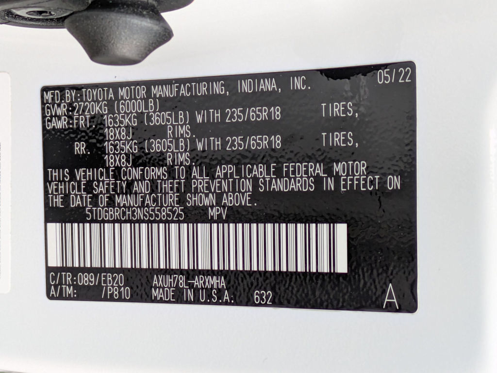 Thumbnail: 2022 Toyota Highlander - 21