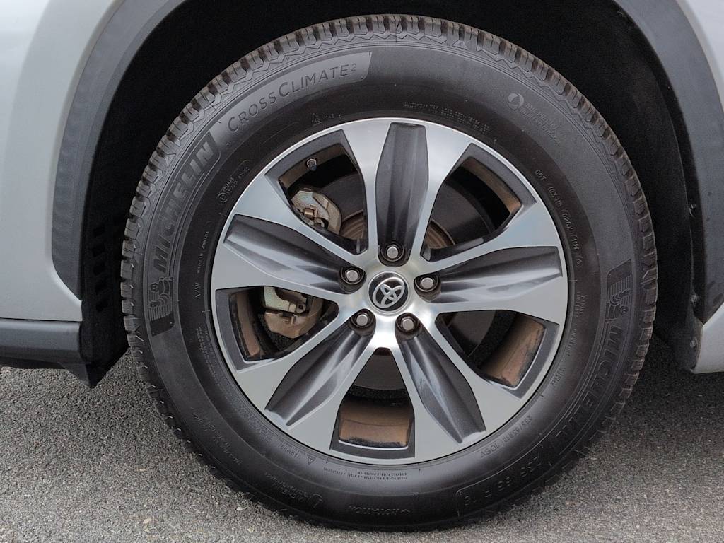 Thumbnail: 2021 Toyota Highlander - 8