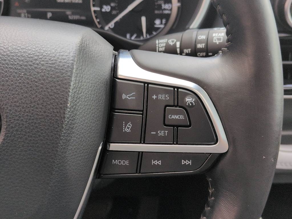 Thumbnail: 2021 Toyota Highlander - 32