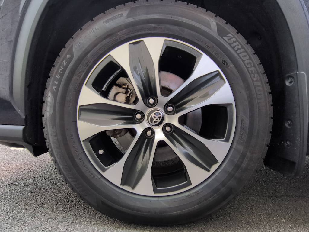 Thumbnail: 2021 Toyota Highlander - 8