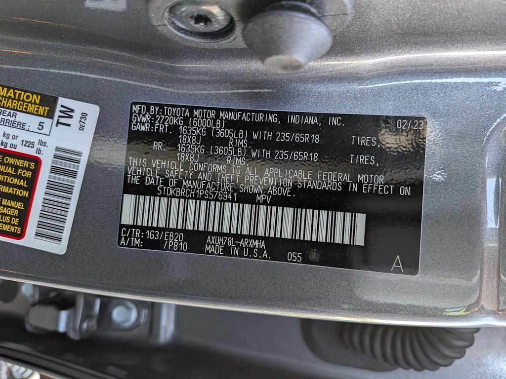 Thumbnail: 2023 Toyota Highlander - 21