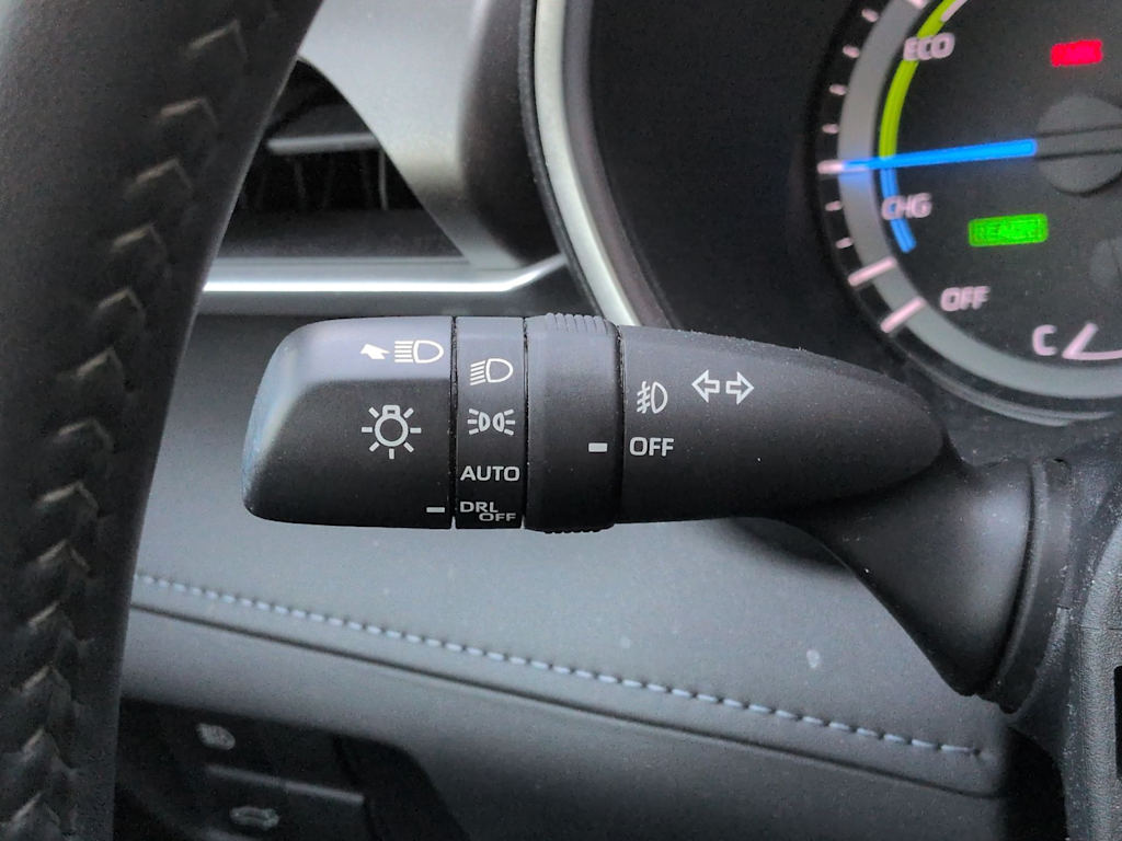 Thumbnail: 2023 Toyota Highlander - 18