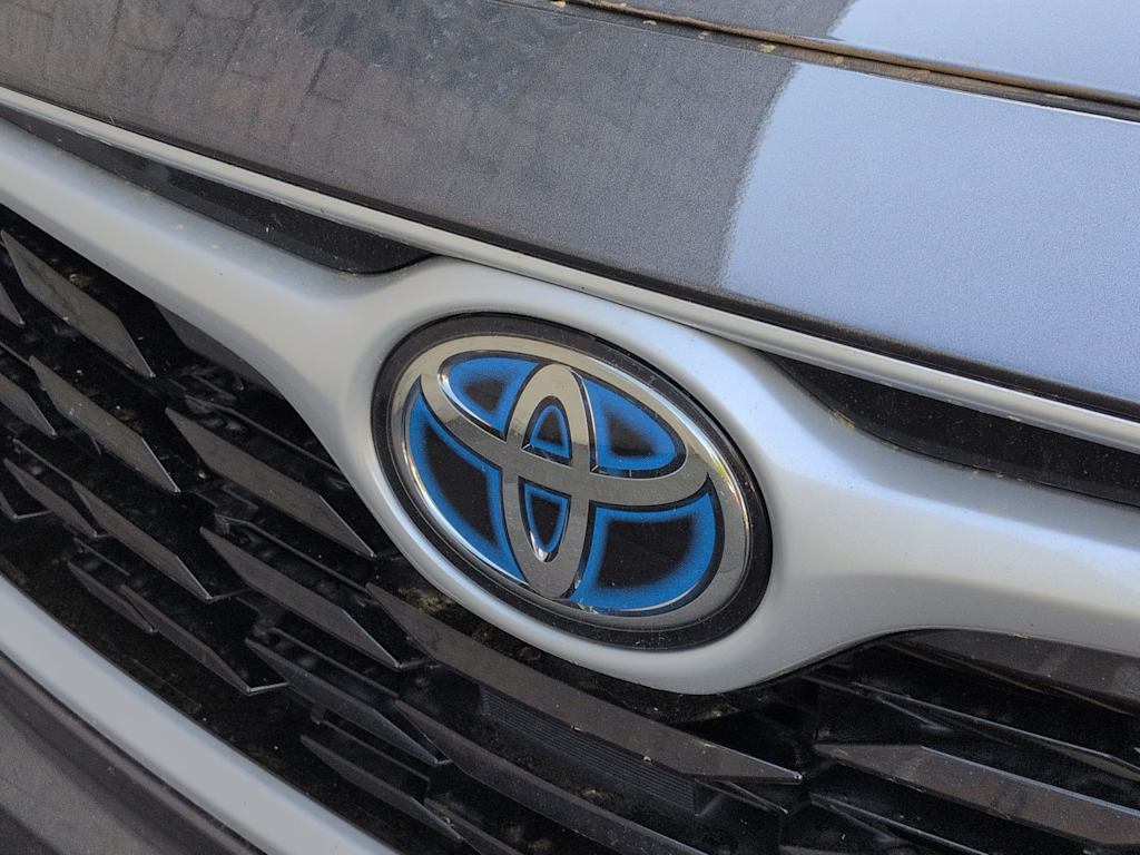 Thumbnail: 2023 Toyota Highlander - 7