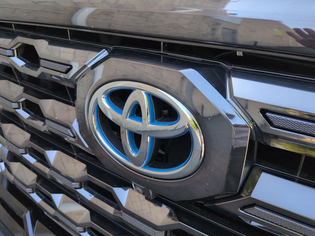 Thumbnail: 2023 Toyota Tundra - 7