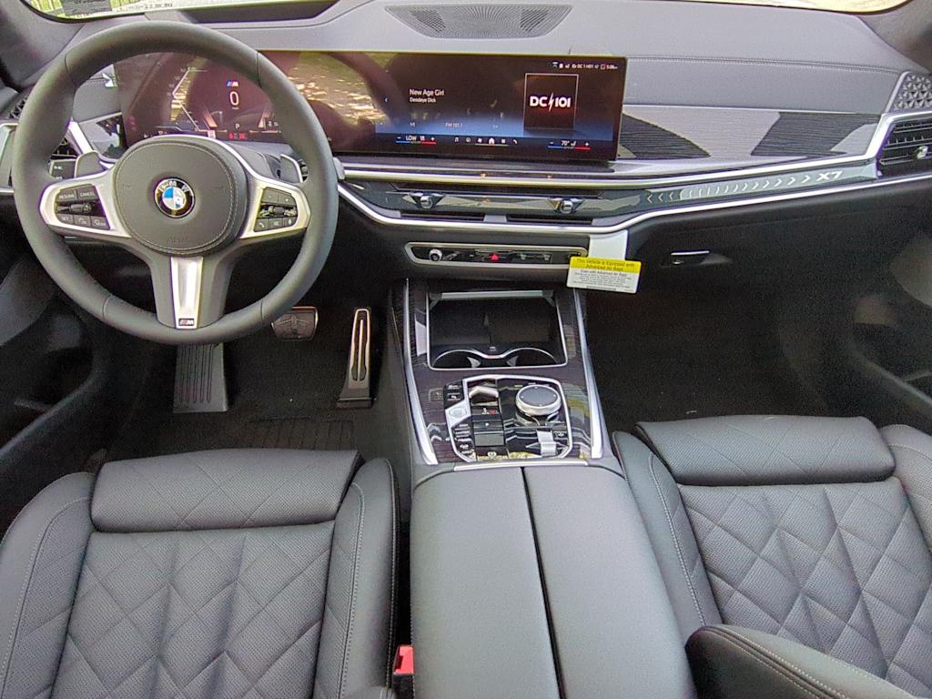 Thumbnail: 2025 BMW X7 - 10