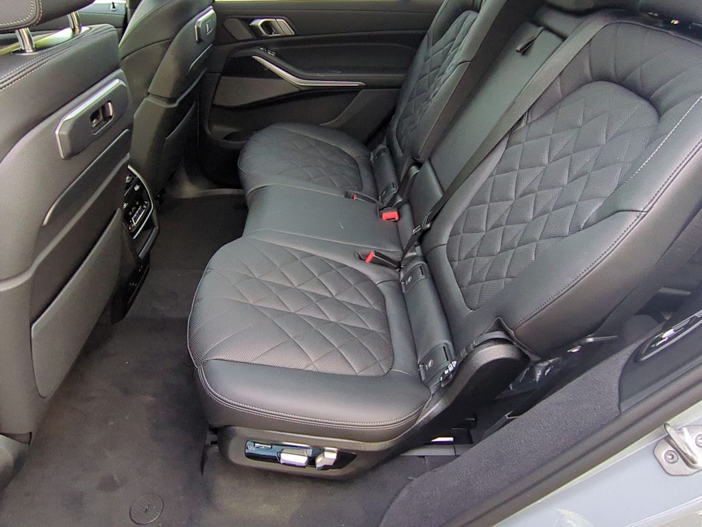 Thumbnail: 2025 BMW X7 - 28