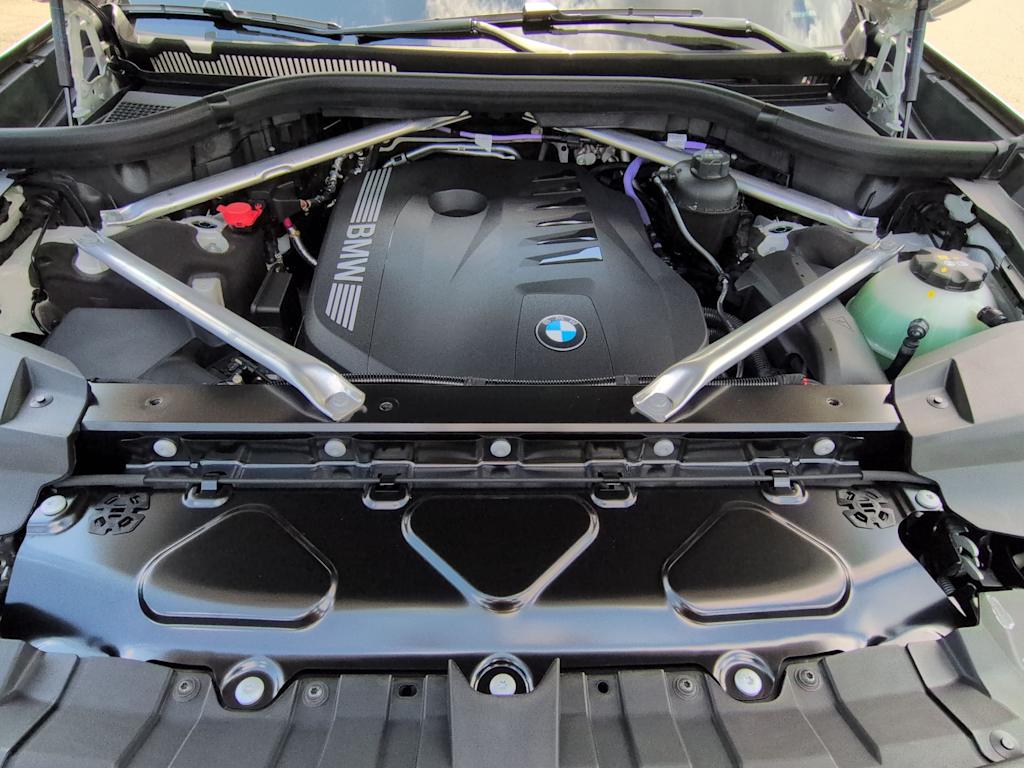 Thumbnail: 2027 BMW X7 - 9