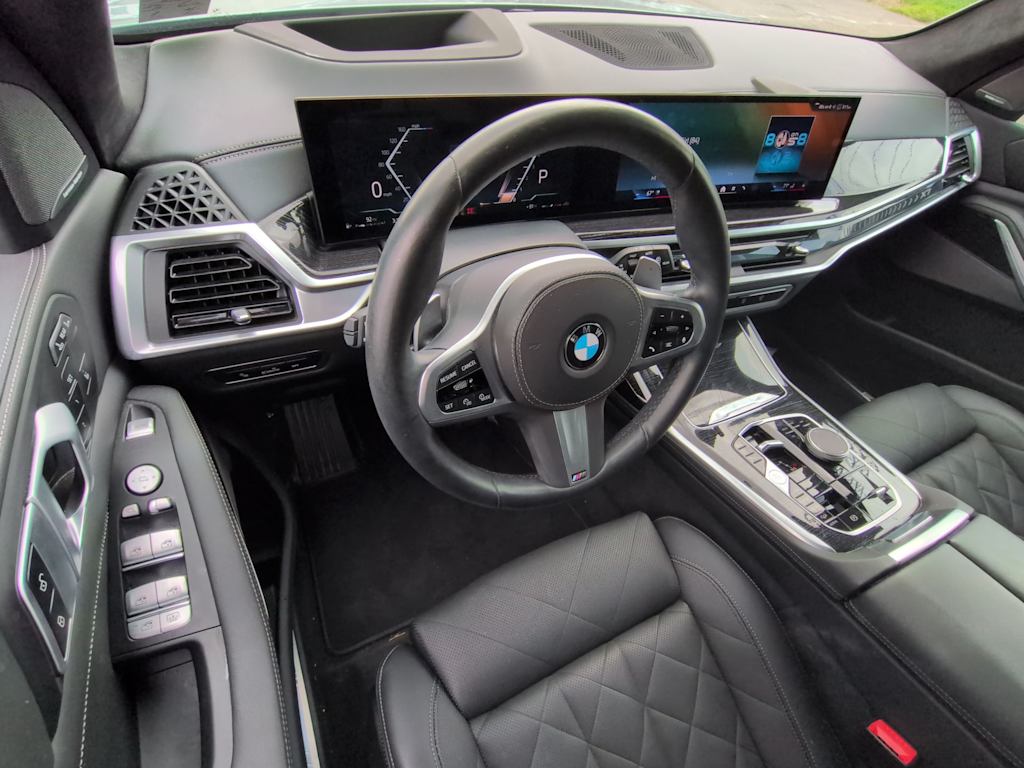 Thumbnail: 2025 BMW X7 - 2