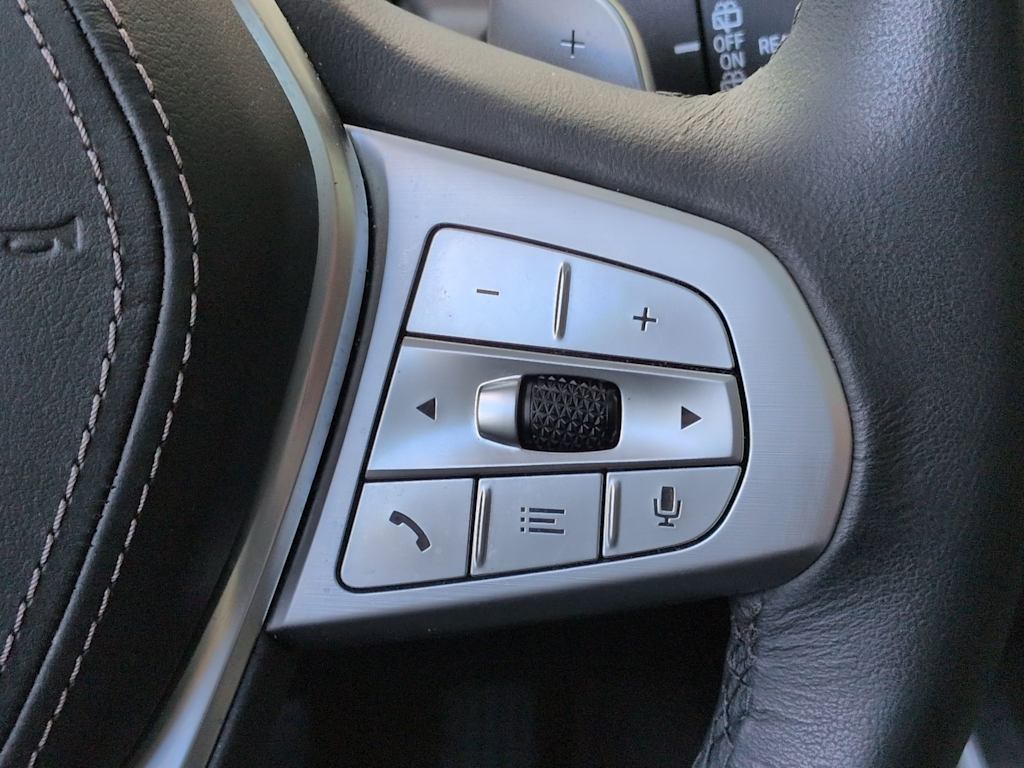 Thumbnail: 2026 BMW X7 - 33