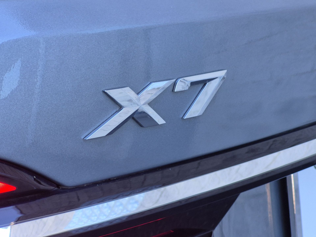 Thumbnail: 2024 BMW X7 - 25
