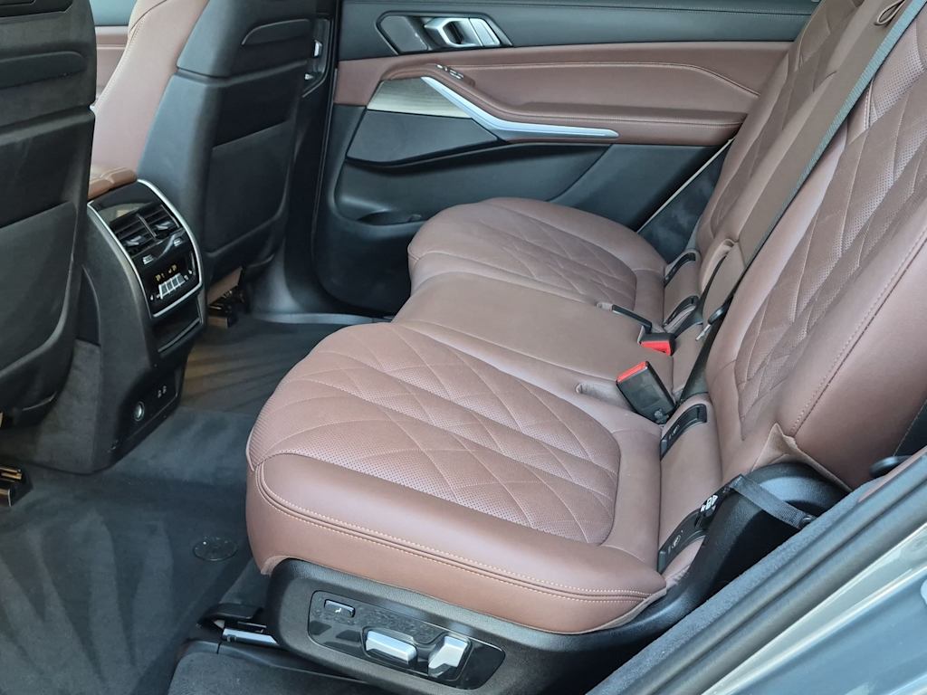 Thumbnail: 2024 BMW X7 - 29