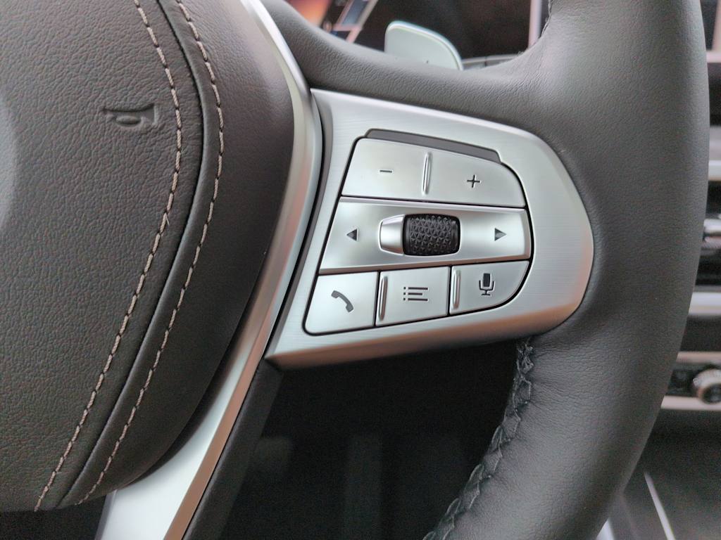 Thumbnail: 2027 BMW X7 - 33