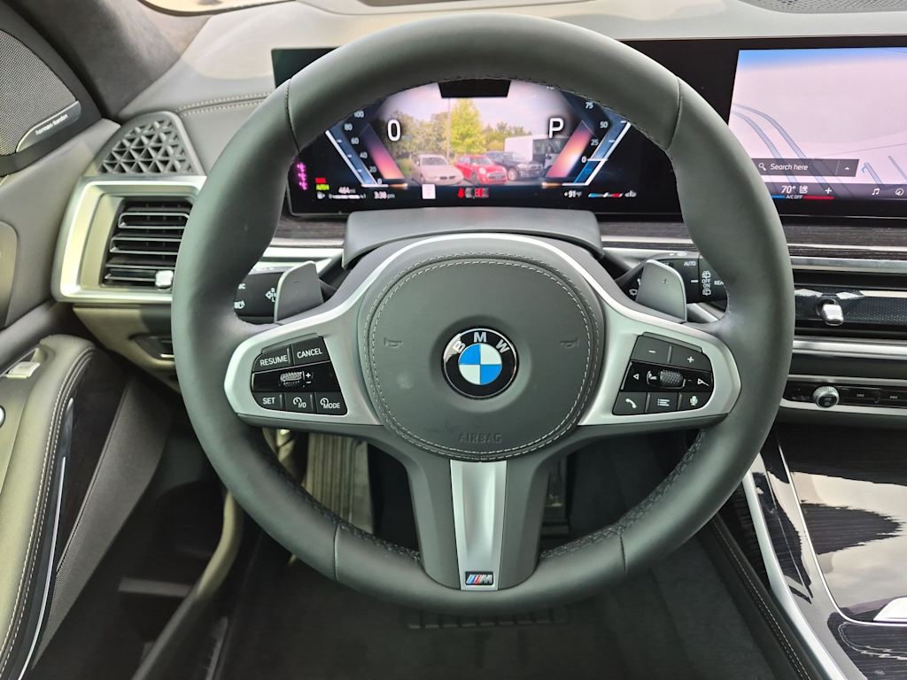 Thumbnail: 2025 BMW X7 - 14
