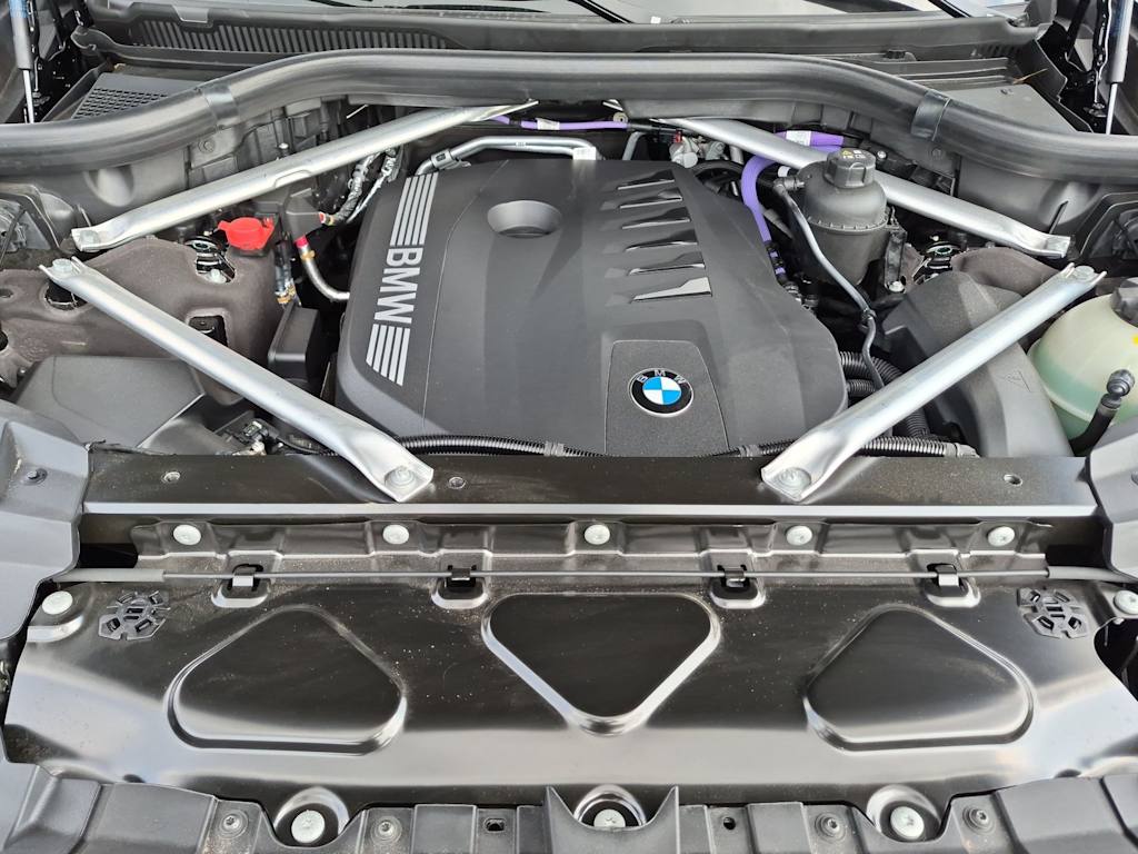 Thumbnail: 2025 BMW X7 - 9