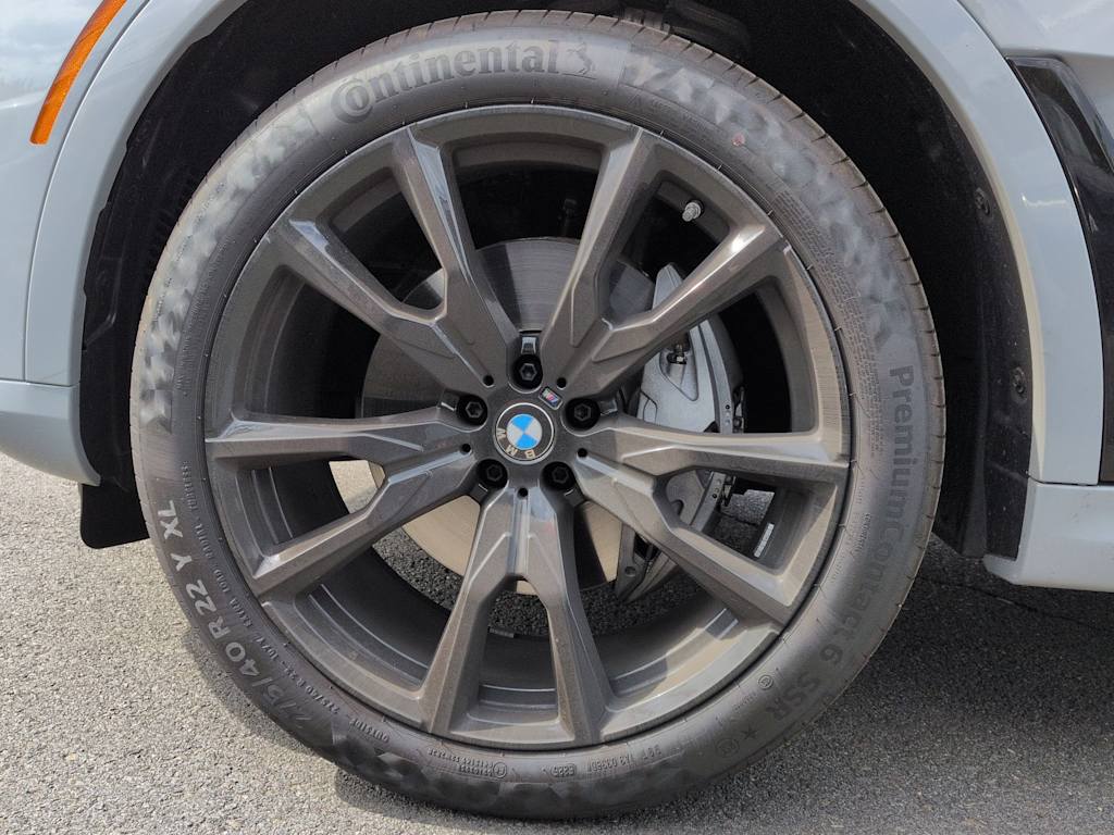 Thumbnail: 2026 BMW X7 - 8