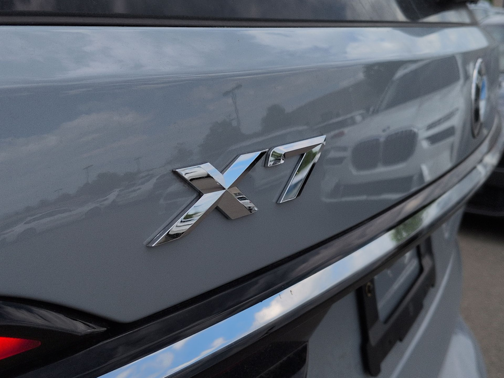 Thumbnail: 2026 BMW X7 - 26