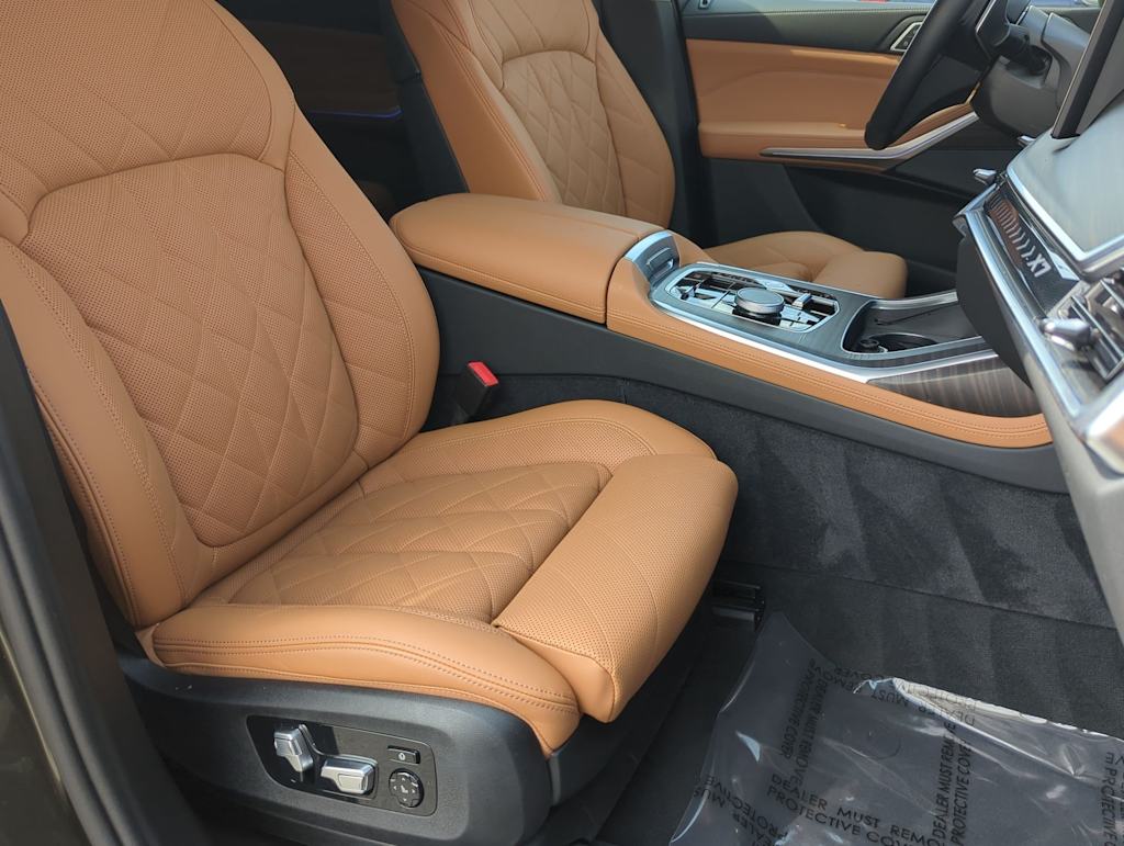 2024 BMW X7 xDrive40i 23