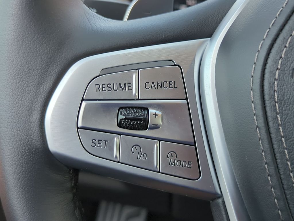 2024 BMW X7 xDrive40i 24