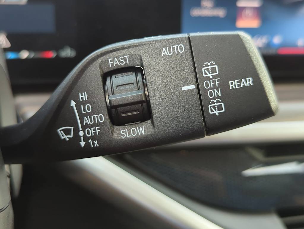 2024 BMW X7 xDrive40i 12