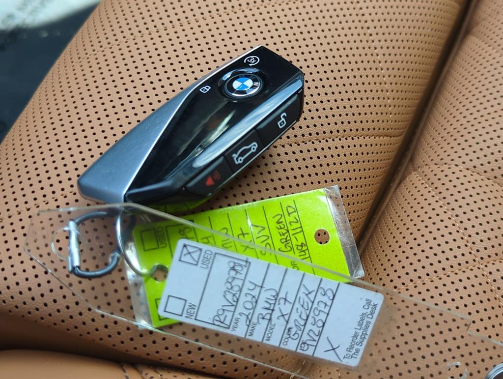 2024 BMW X7 xDrive40i 15