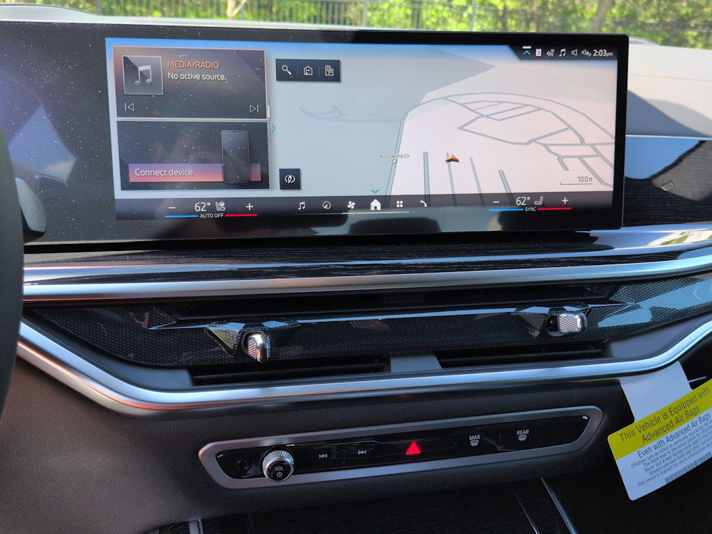 Thumbnail: 2027 BMW X7 - 15