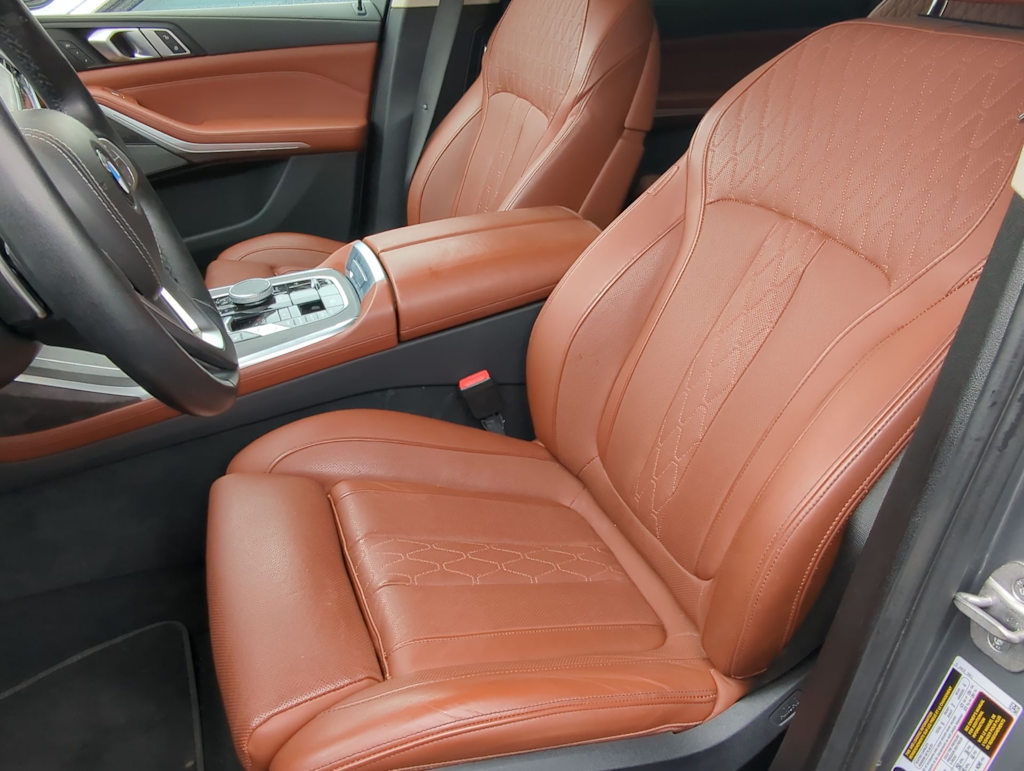 Thumbnail: 2023 BMW X7 - 11