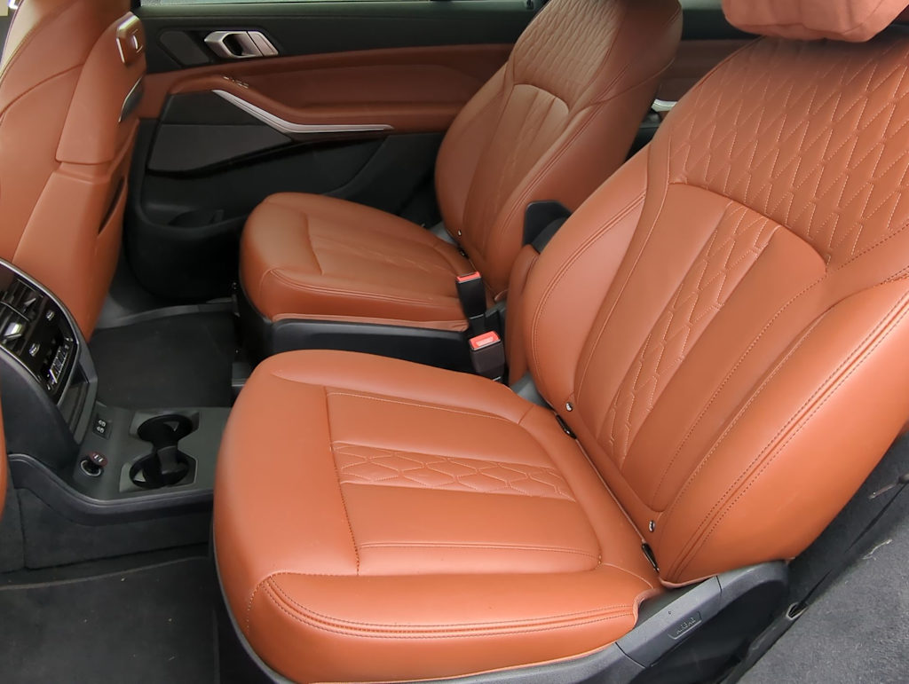 Thumbnail: 2023 BMW X7 - 28