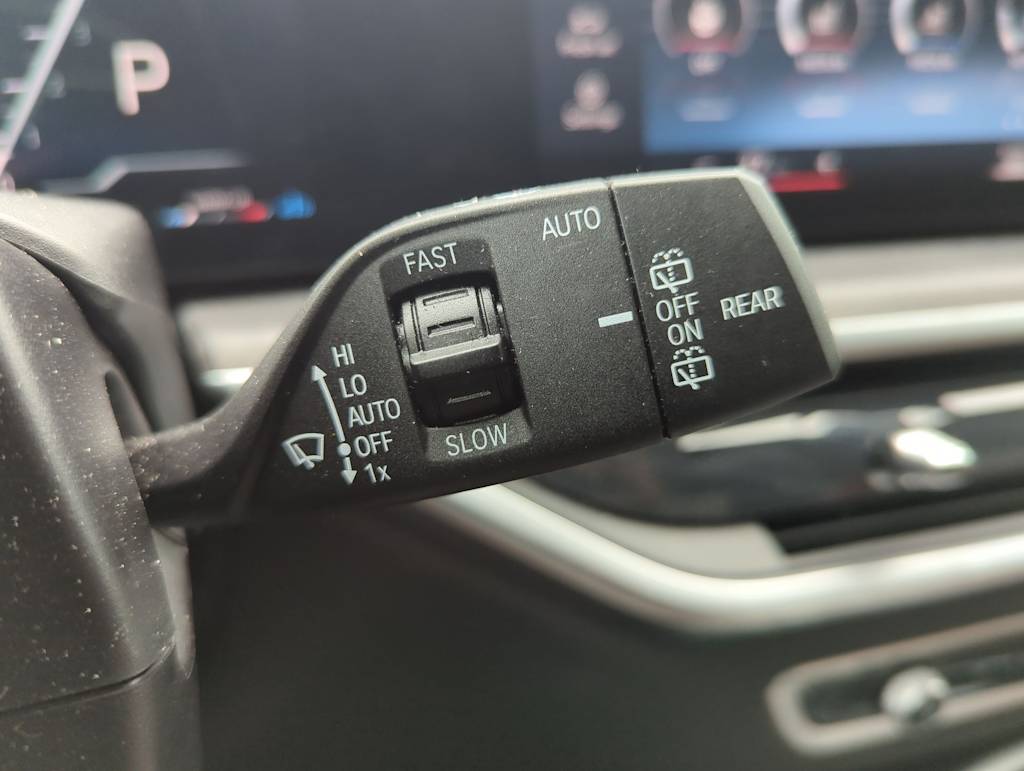 Thumbnail: 2023 BMW X7 - 14