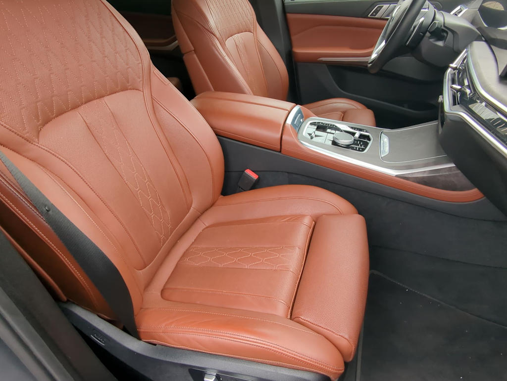 Thumbnail: 2023 BMW X7 - 29