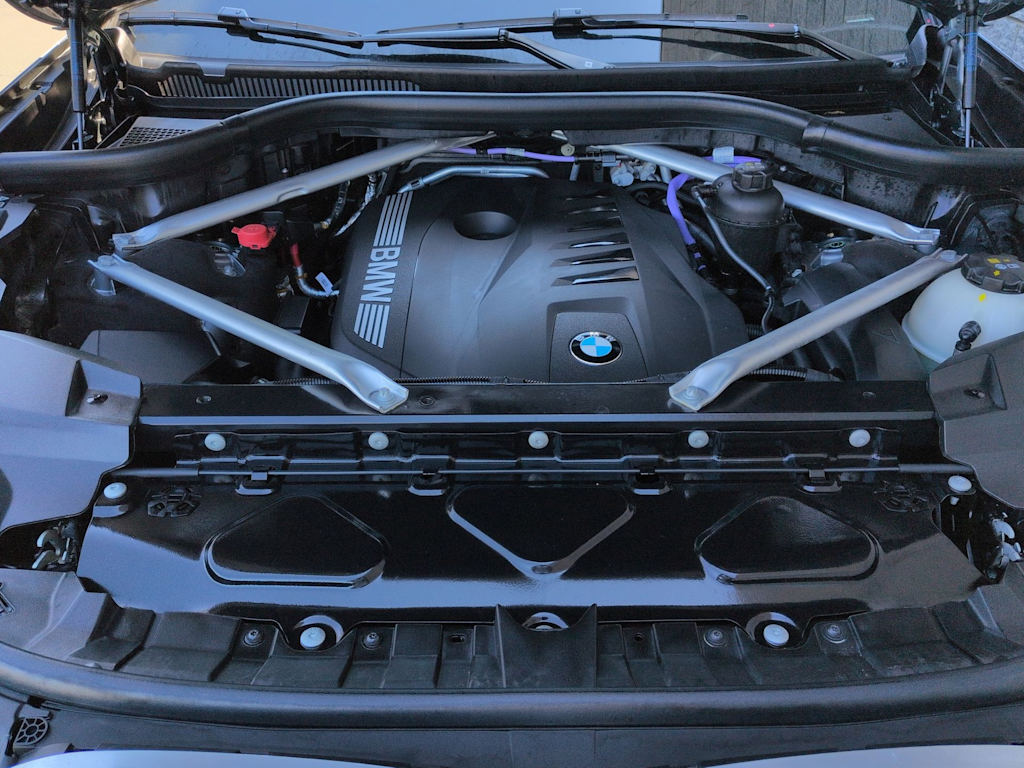 Thumbnail: 2024 BMW X7 - 9