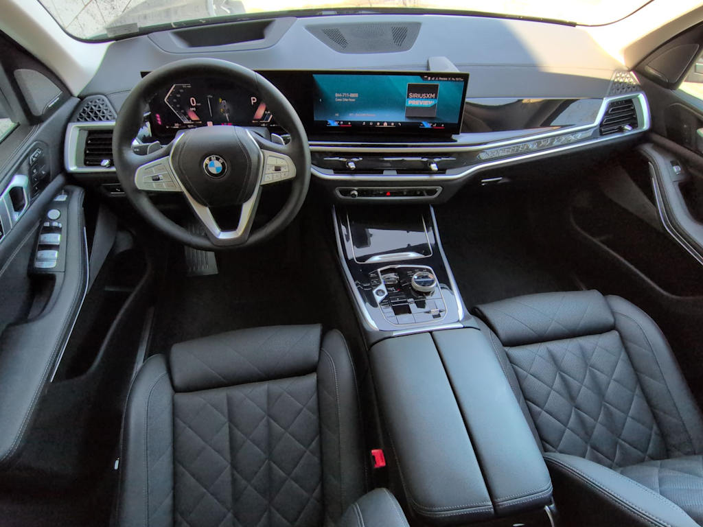 Thumbnail: 2024 BMW X7 - 10