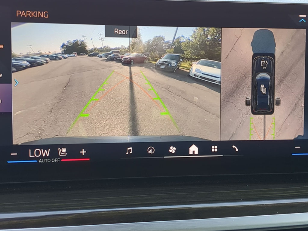 Thumbnail: 2024 BMW X7 - 36