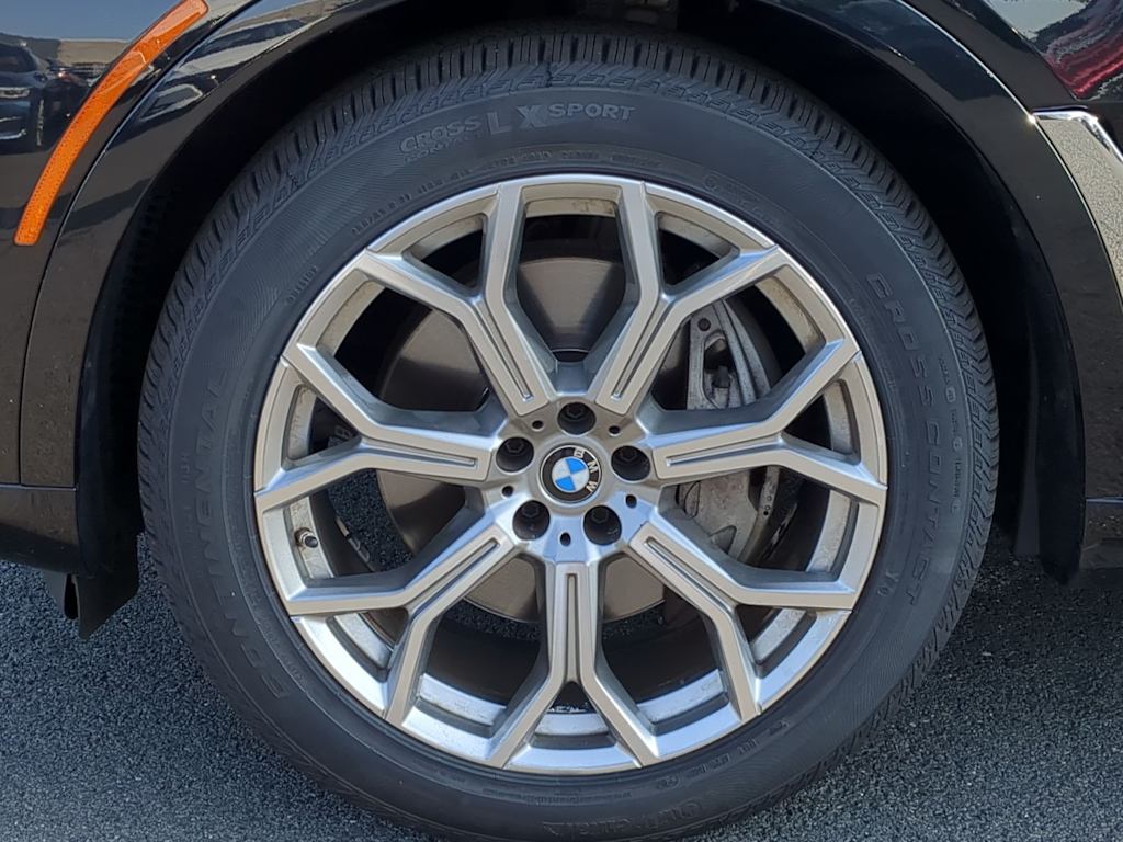 Thumbnail: 2024 BMW X7 - 8