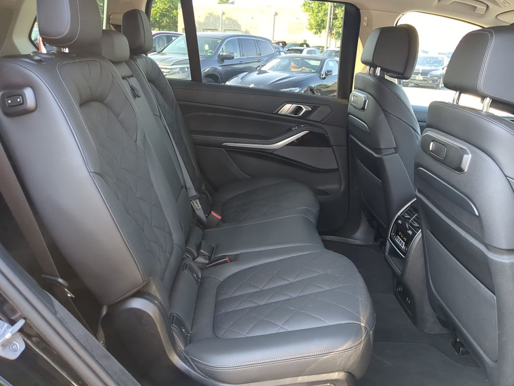 Thumbnail: 2024 BMW X7 - 29