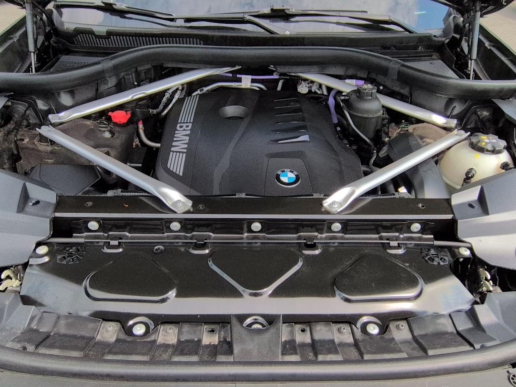 Thumbnail: 2024 BMW X7 - 9
