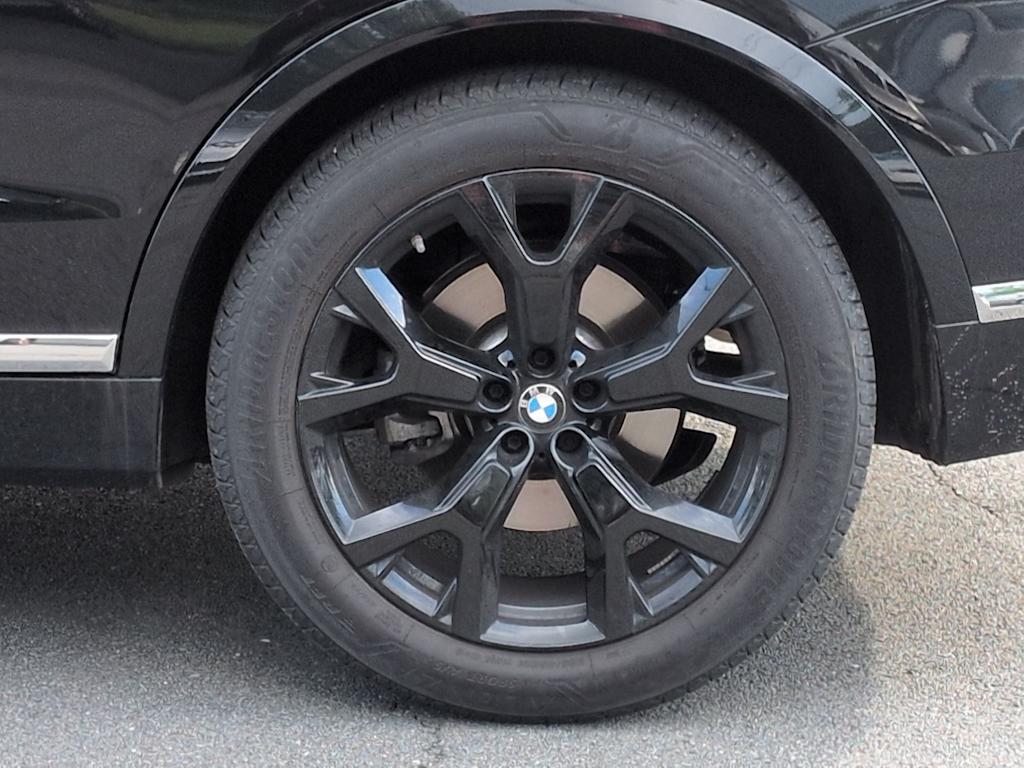 Thumbnail: 2026 BMW X7 - 8