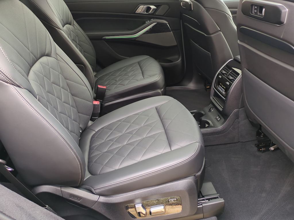 Thumbnail: 2023 BMW X7 - 29