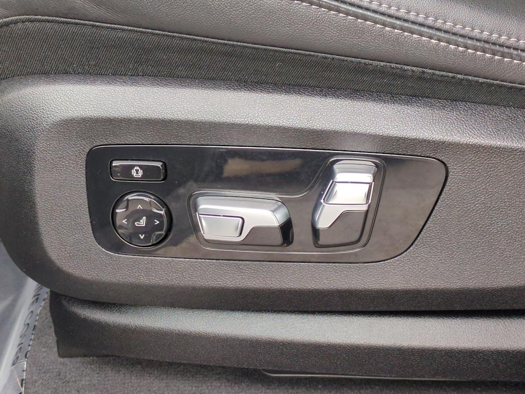 Thumbnail: 2023 BMW X7 - 26